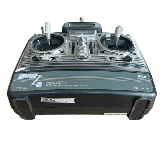 Futaba Skysport 6A (FP-T6VA) Airplane Radio Controls - Picture 2 of 5